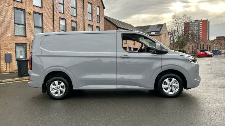 Ford Transit Custom E-320 L1 Rwd 100kW 65kWh H1 Van Limited Auto